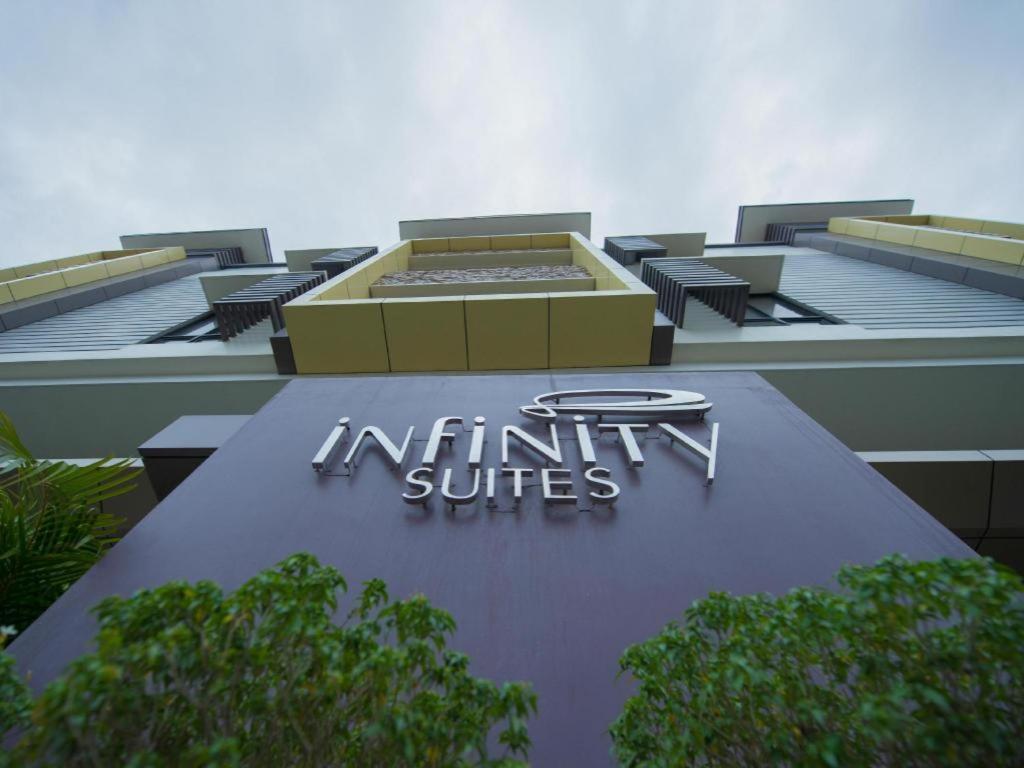 Infinity Suites Davao City Buitenkant foto