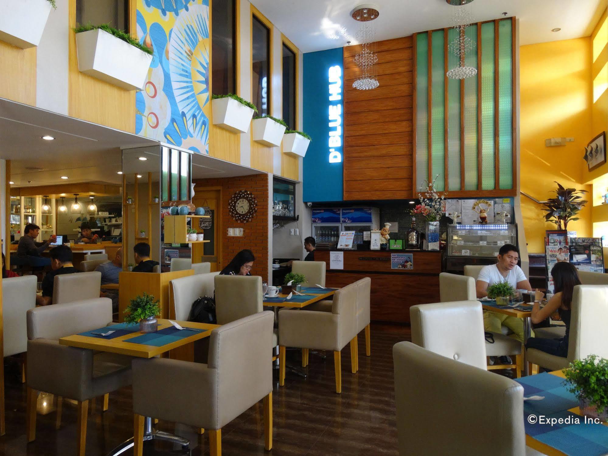 Infinity Suites Davao City Buitenkant foto